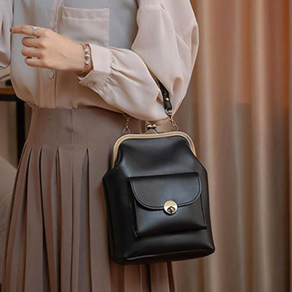 Bolso vintage con cierre de beso: el imprescindible retro chic de Grace